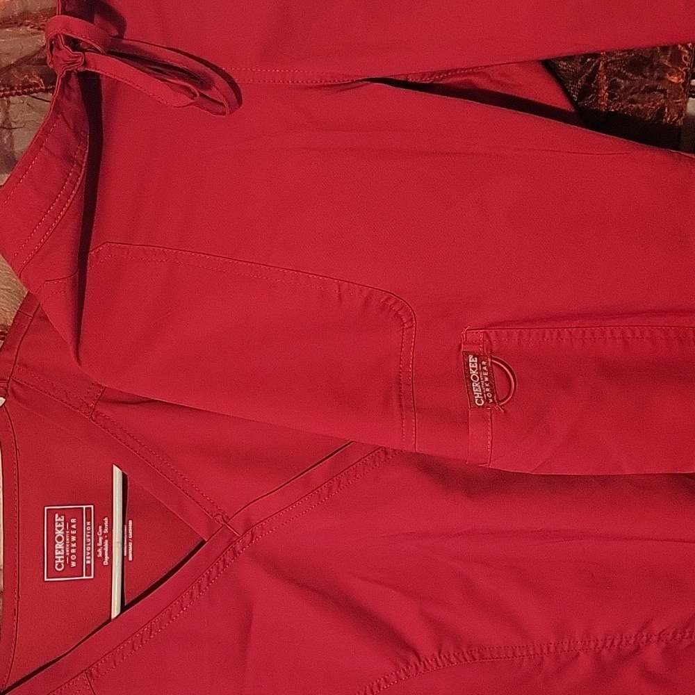 SCRUB SET PRETTY IN RED SIZE MEDIUM